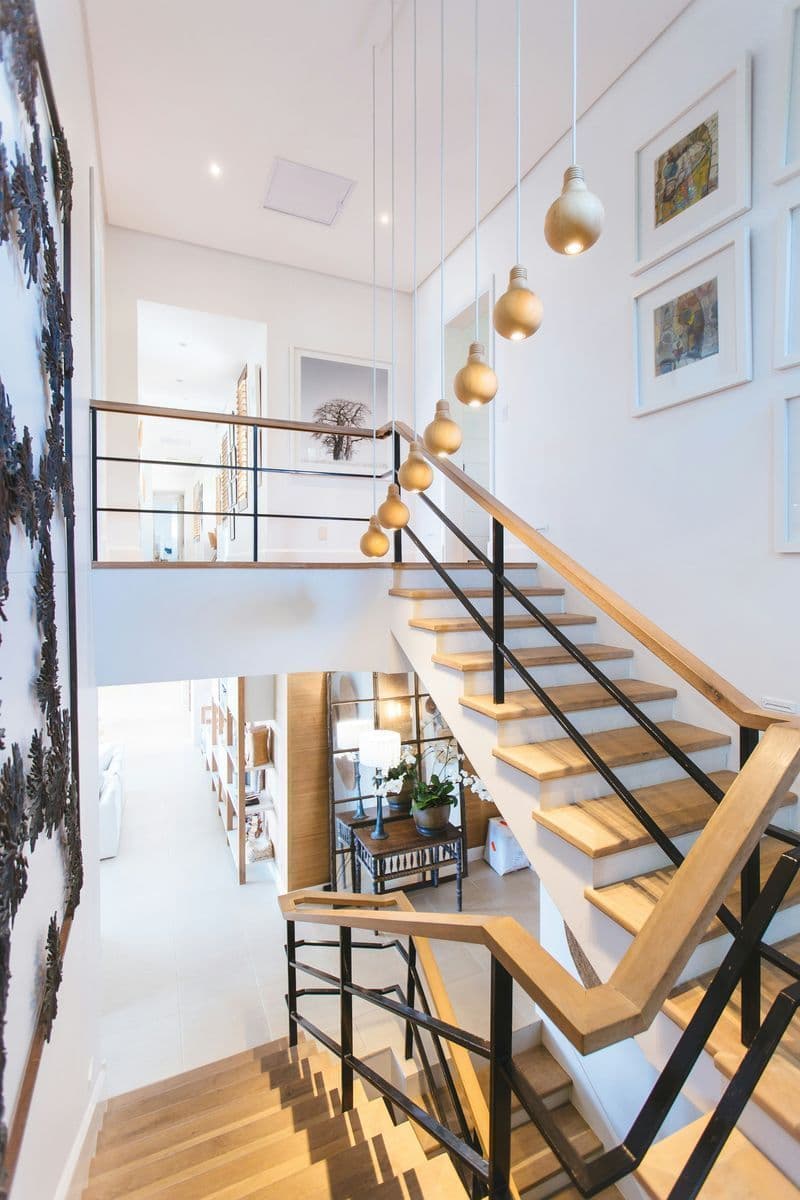 Stair & Shelf Hardware
